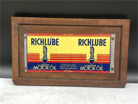 FRAMED RICHLUBE MOTOR OIL CAN SET 16”x9”