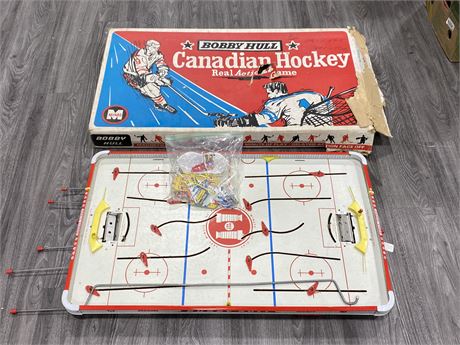 VINTAGE BOBBY HULL CANADIAN HOCKEY TABLE COMPLETE W/BOX