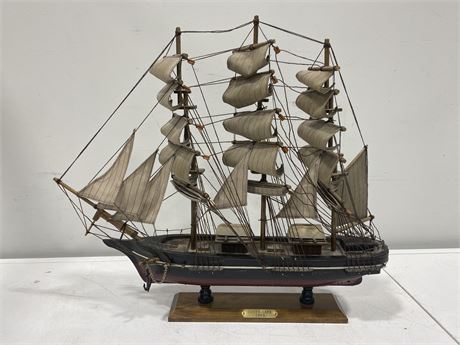 CUTTY SARK 1869 WOOD SHIP MODEL
