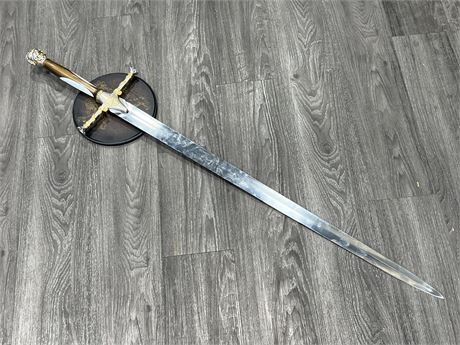 GAME OF THRONES WIDOWS WAIL STAINLESS STEEL SWORD W/WALL MOUNT (51” long)
