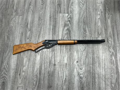 RED RYDER DAISY GUN 36”