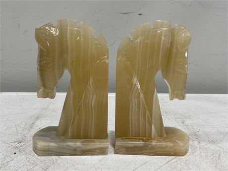 VINTAGE ONYX HORSE BOOKENDS (6.5” TALL)