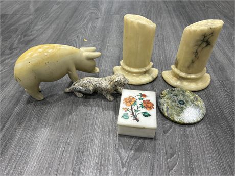 DECOR LOT - ALABASTER, MARBLE & STONE - BOOKENDS, INLAY BOX AND FIGURINES
