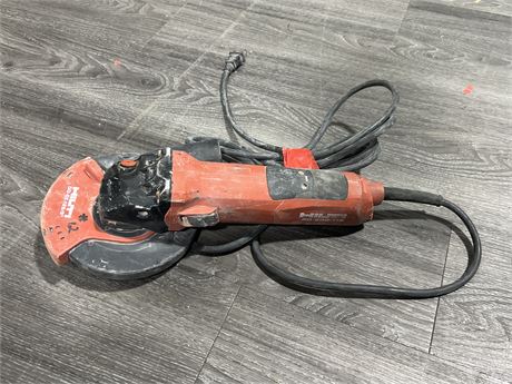 HILTI AG 500-11S ANGLE GRINDER WORKING