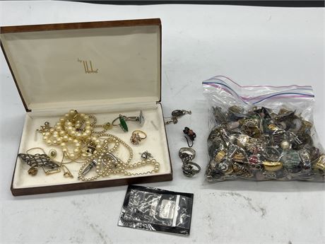 JEWELRY LOT - INCLUDES STERLING PIECES