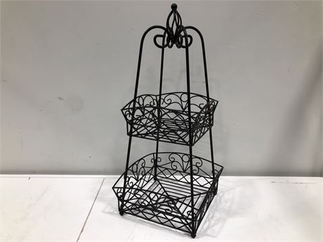 METAL PLANT STAND 22"x10"