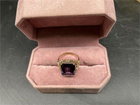 10K GOLD VICTORIAN RING SET W/ POSSIBLE LARGE ALEXANDRITE STONE