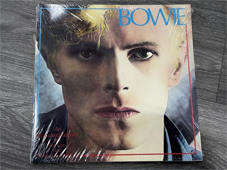 RARE DAVID BOWIE ILLUSTRATED RECORD BOOK IN ORIGINAL SHRINK (OPENING ON BACK)