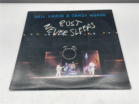NEIL YOUNG & CRAZY HORSE - RUST NEVER SLEEPS - VG+
