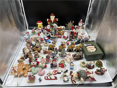 LARGE LOT OF CHRISTMAS ORNAMENTS / COLLECTABLE FIGURES