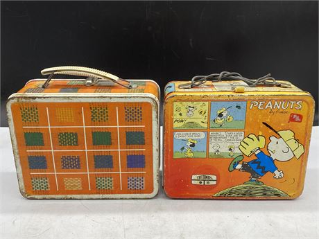 2 VINTAGE LUNCH KITS - PEANUTS & OTHER (8”X4”)