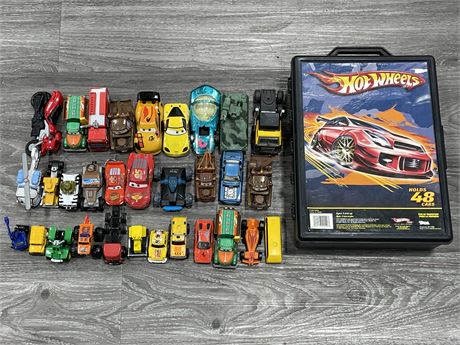HOT WHEELS ASSORTED CARS & CASE