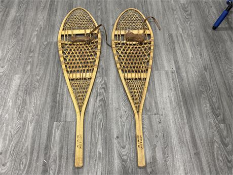 AVERY AND SONS MADE IN CANADA SNOWSHOES (52”)