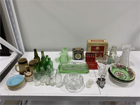 LOT OF VINTAGE ITEMS