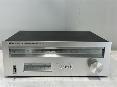 VINTAGE HITACHI AM FM STEREO TUNER FT-340 - POWERS UP (15.5”X6”)