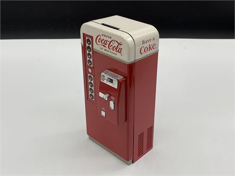 1995 METAL COCA COLA POP MACHINE BANK (3.5”X7.5”)