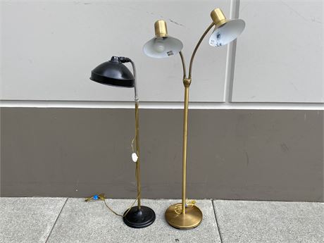 2 VINTAGE FLOOR LAMPS