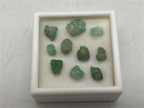 GENUINE COLOMBIAN EMERALD CRYSTAL SPECIMENS 6.5 CT
