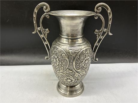 TROPHY STYLE SILVER VASE (9.5” TALL)