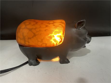 VINTAGE AMBER COLOUR DOMED STAINED GLASS PIG NIGHT LIGHT