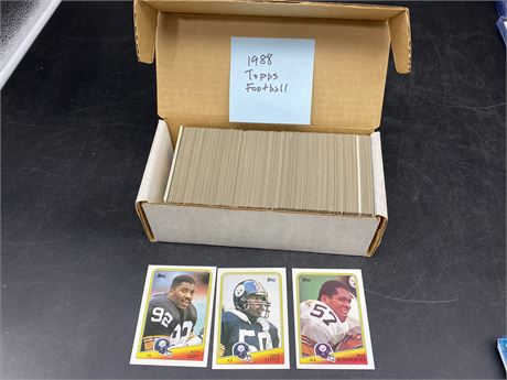 BOX OF 1988 TOPPS FOOTBALL CARDS