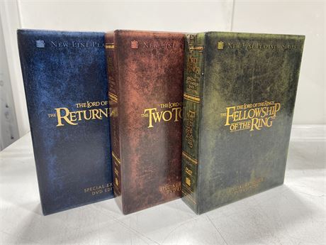 LORD OF THE RINGS SPECIAL EXTENDED EDITION BOX SET DVD’S LIKE NEW