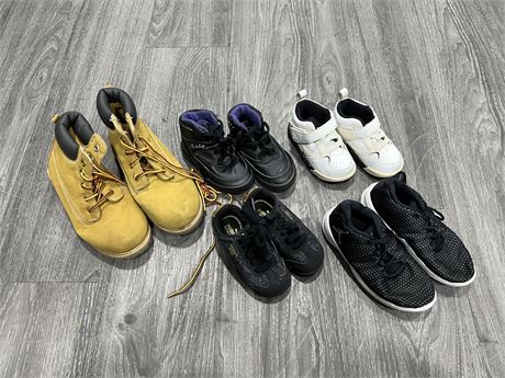LOT OF KIDS SHOES