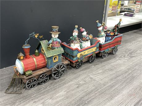 3PC HOLIDAY EXPRESS CHRISTMAS TRAIN SET 3’ LONG 8” TALL 6” WIDE