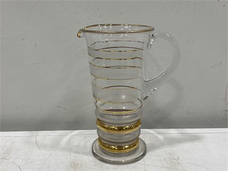 VINTAGE GOLD TRIM/CLEAR GLASS PITCHER (10”)