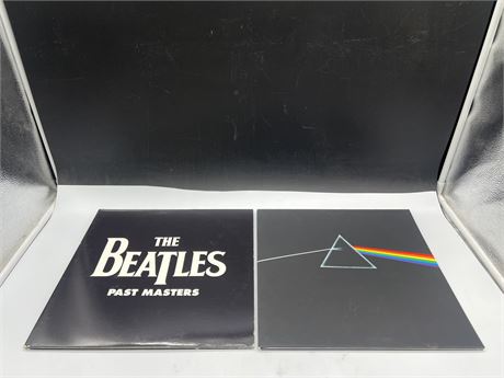 2 PINK FLOYD / BEATLES RECORDS - VG (SLIGHTLY SCRATCHED)