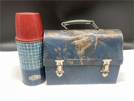VINTAGE METAL LUNCHBOX WITH THERMOS