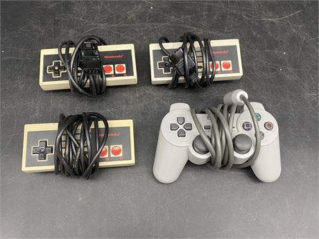 3 NES CONTROLLERS & PLAYSTATION RUMBLE CONTROLLER