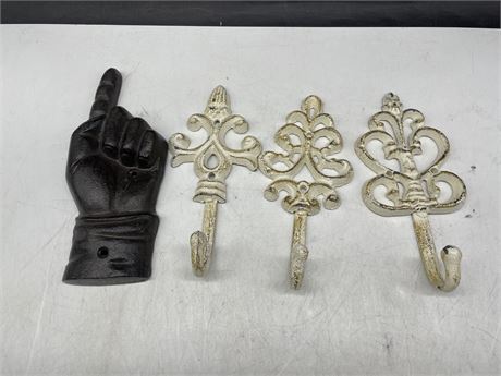 CAST IRON POINTING HAND + 3 CAST IRON WALL MOUNG HOOKS
