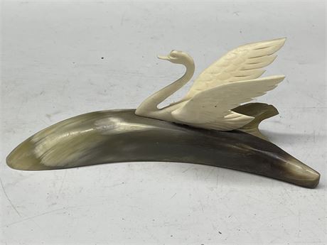IVORY SWAN MOUNTED ON HORN