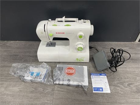 SINGER ESTEEM 2 SEWING MACHINE W/ PEDAL, MANUAL & PARTS (TESTED)
