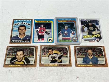 7 VINTAGE NHL CARDS