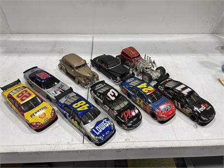 COLLECTION OF 1:24 SCALE DIECAST CARS - STREET CREEPER ISN'T DIECAST