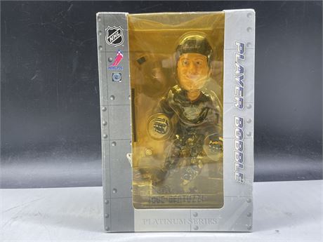 TODD BERTUZZI NHL PLAYER BOBBLE NEVER REMOVED FROM BOX