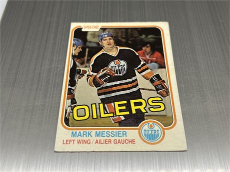 MARK MESSIER 2ND YEAR CARD - OPC