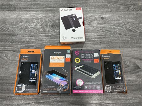 4 BOXES OF GLASS SCREEN PROTECTORS & SWITCH WALLET CASE