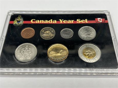 2000 CANADIAN YEAR SET