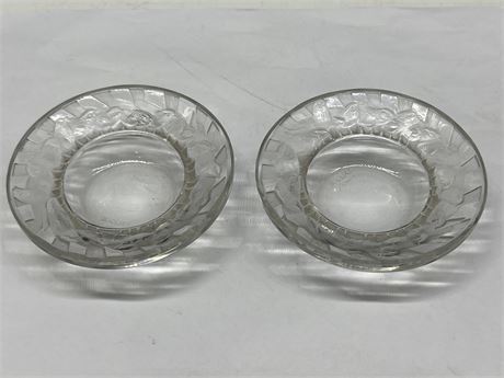 2 SIGNED LALIQUE GLASS DISHES (4” wide)
