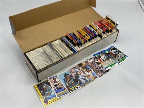 BOX OF 90s SPORT CARDS (NHL, MLB, NFL)