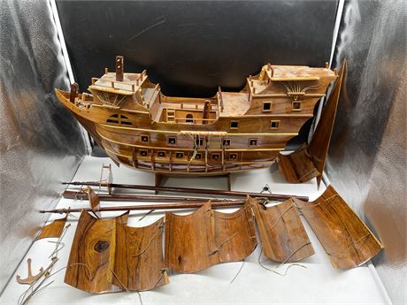 HAND CRAFTED LARGE 1600’S WAR SHIP WITH ALL PIECES