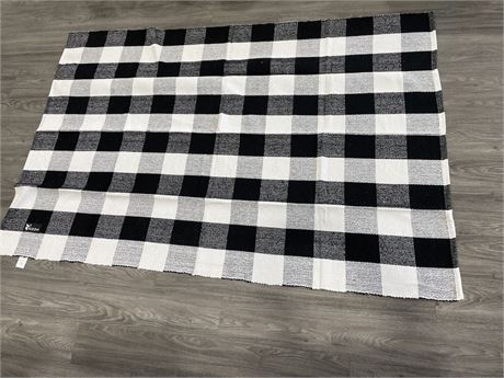 (NEW) ED N’OWK COLLECTION INDOOR / OUTDOOR RUG (89”x58”)