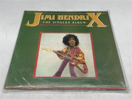JIMI HENDRIX - THE SINGLES ALBUM - NEAR MINT (NM)