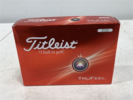 (NEW) TITLEIST TRUFEEL 12 BALL GOLF PACK