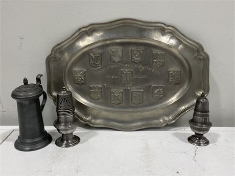 ANTIQUE PEWTER OVAL PLATE, 2 SHAKERS & STEIN