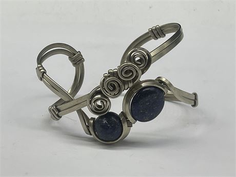 SILVER HANDCRAFTED BRACELET WITH LAPIS LAZULI STONES