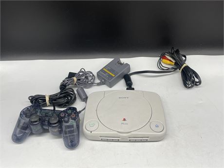 PLAYSTATION ONE - COMPLETE